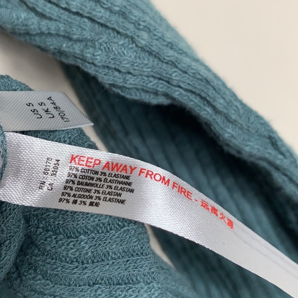 Urban Outfitters | Late Nights Long Sleeve - Picture 6 of 6